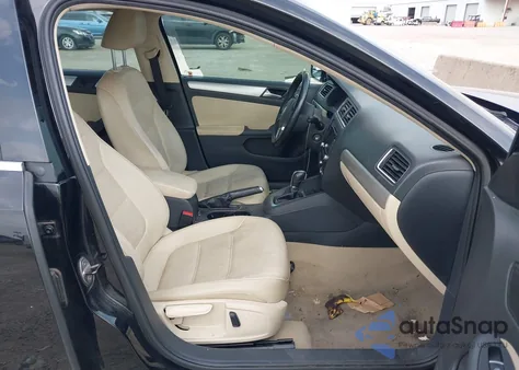 2013 Volkswagen Jetta 2.5L Se from USA, damaged, VIN 3VWDX7AJXDM278014